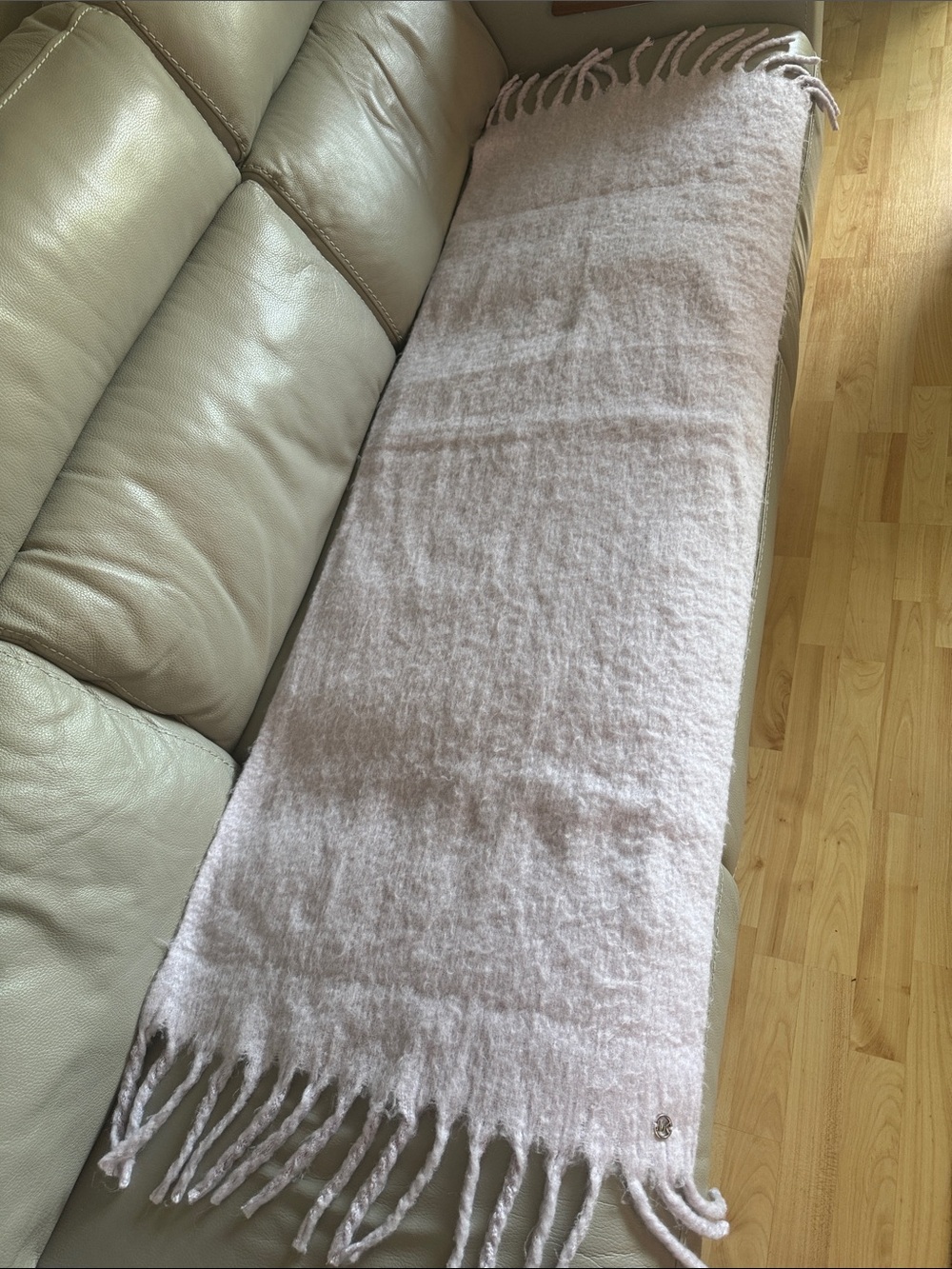 Michael Kors lavender color scarf L